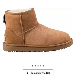 UGG Classic Mini II Ankle Boots in Chestnut 🤎 Size 9